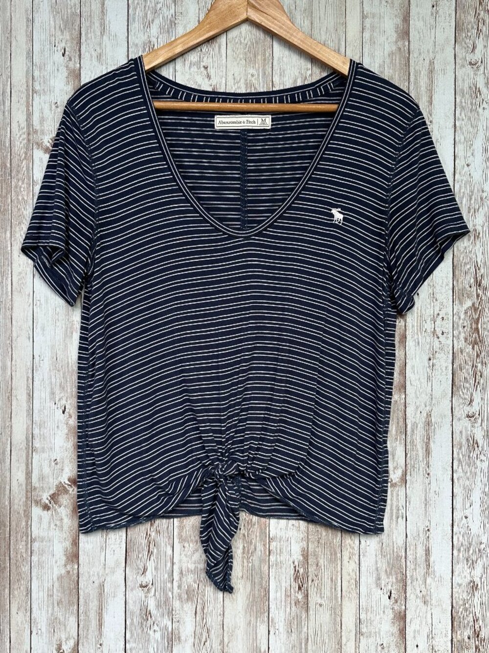 Abercrombie & Fitch Shirt Navy White Striped Tie Knot sz Medium Scoop Neck Logo